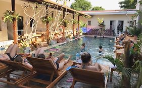 Atlas Gili Party Hostel
